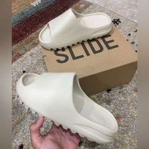 Yeezy Slide